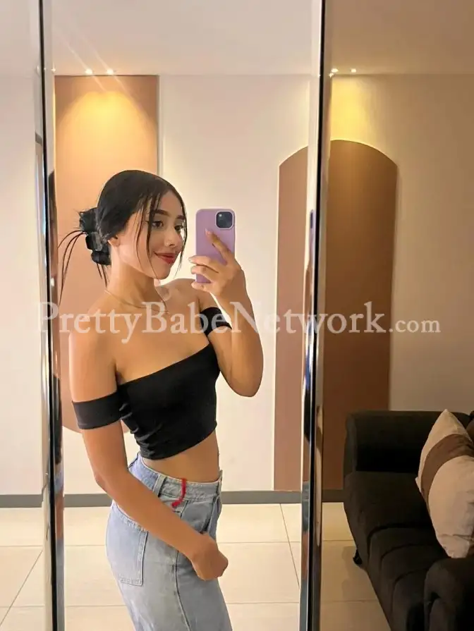 Shweta—One of the Luxury High-Profile Escorts in Malabar Hill for Meetups